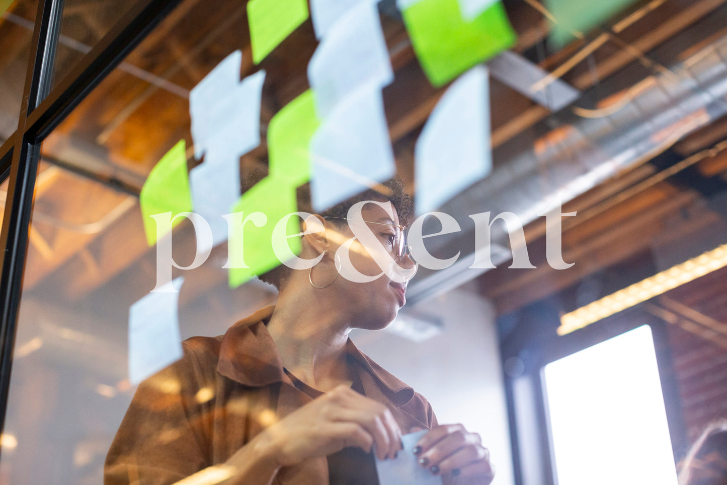 Séance de brainstorming au bureau