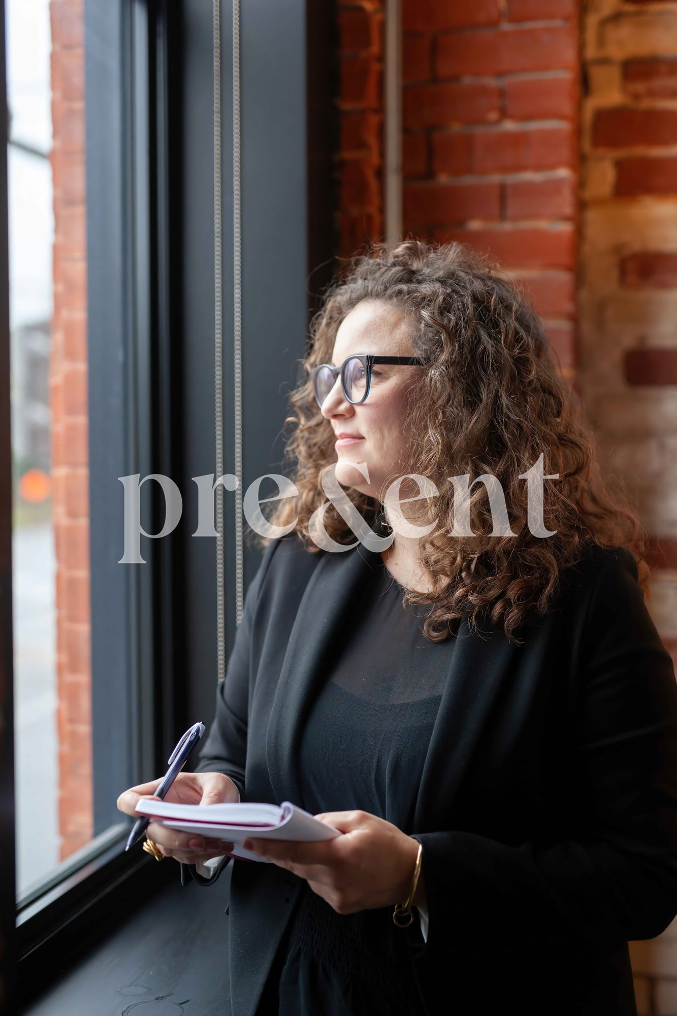 Personne prenant des notes