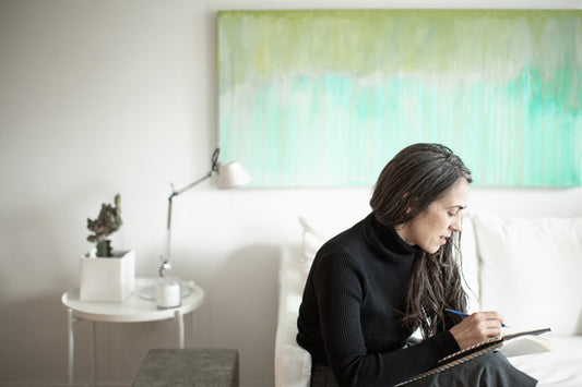 Écrire ses pensées dans un carnet de notes